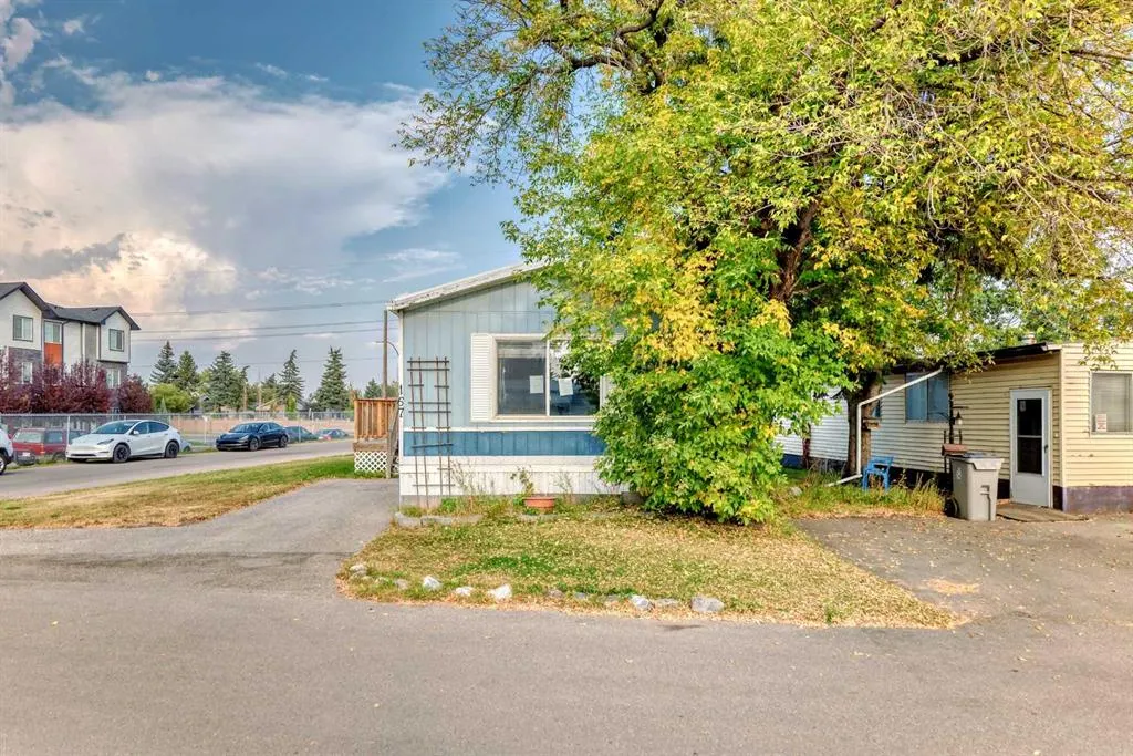 6724 17 Avenue SE, #167