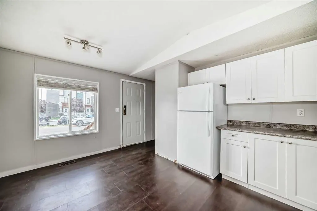 6724 17 Avenue SE, #167