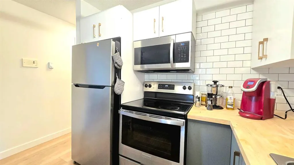 4200 Forestry Avenue S, #208