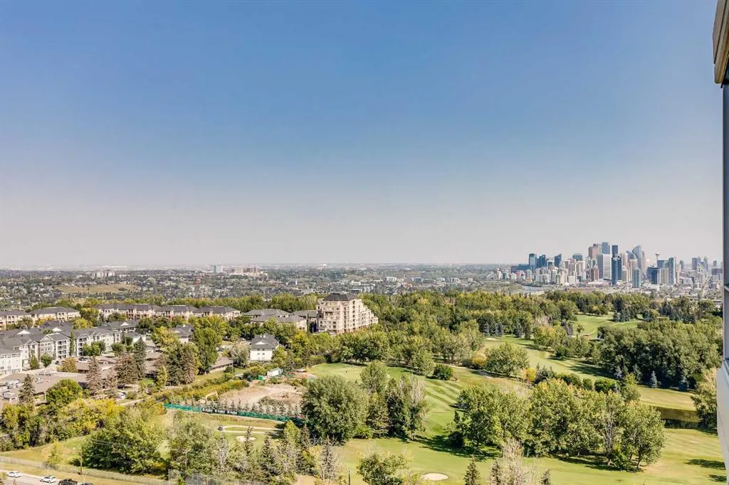 55 Spruce Place SW, #2001
