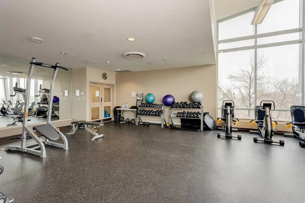 55 Spruce Place SW, #2001