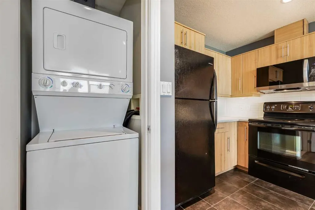 55 Spruce Place SW, #2001