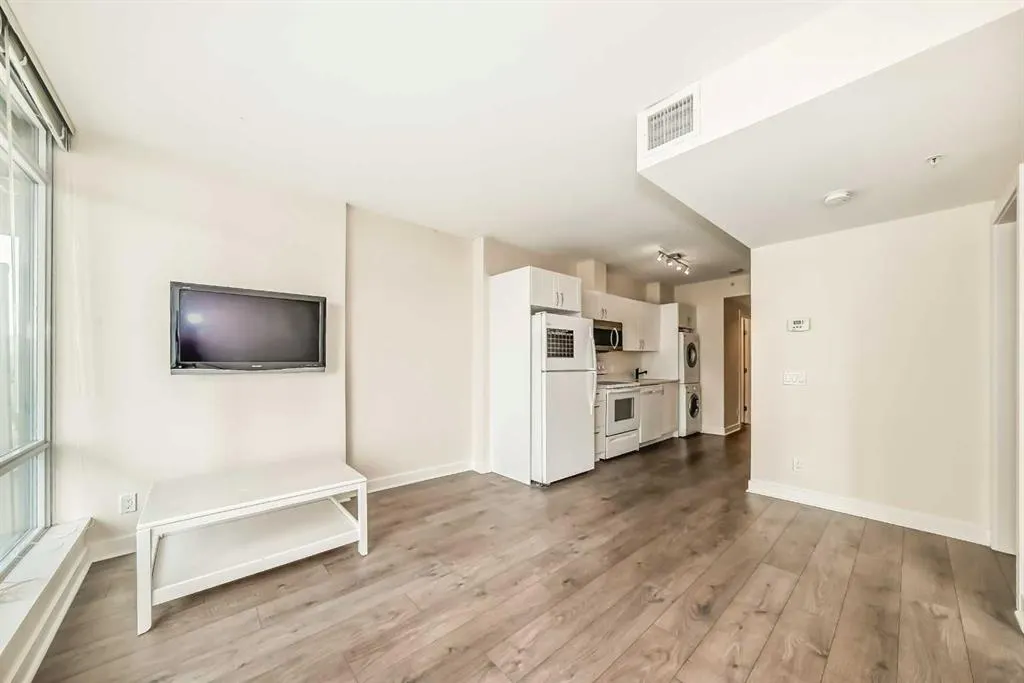 10 brentwood Common NW, #810