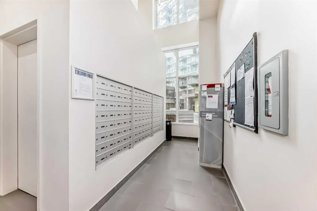 10 brentwood Common NW, #810