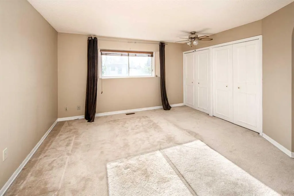 16 Sunhaven Way SE