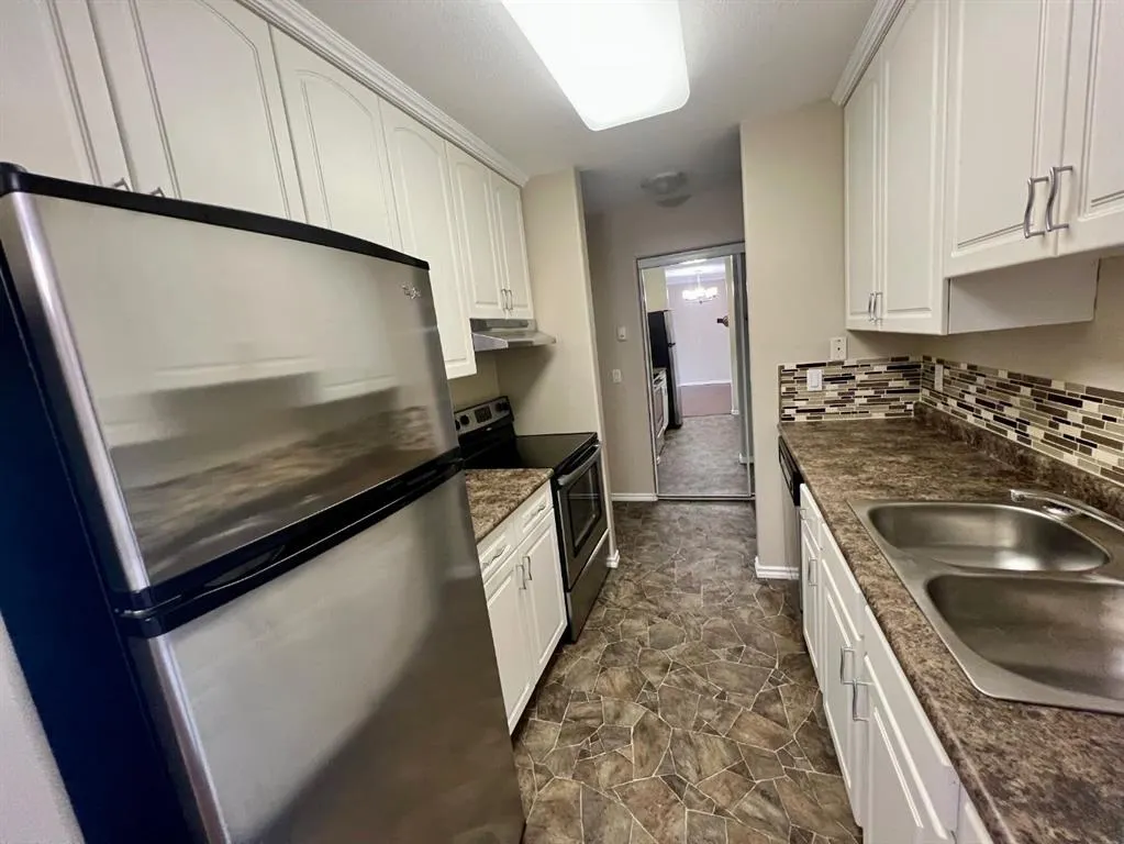 5519 Kerry Wood Drive, #305