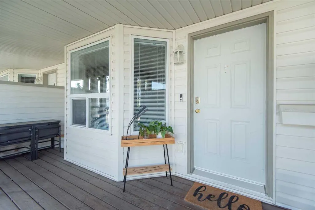 33 Donlevy Avenue, #27