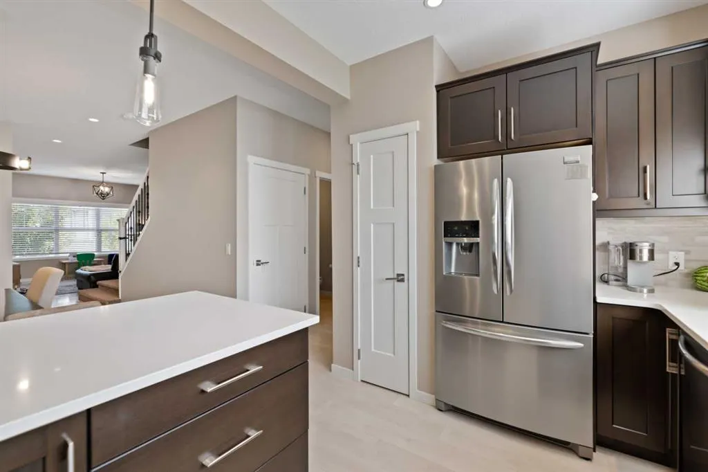 53 Masters Crescent SE