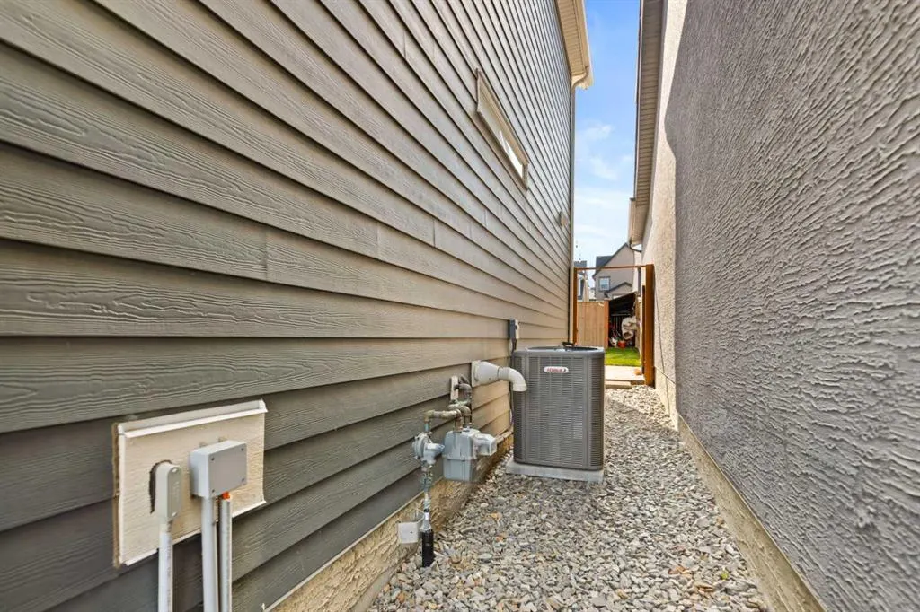 53 Masters Crescent SE