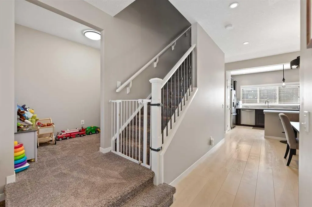 53 Masters Crescent SE