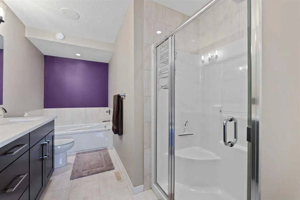 53 Masters Crescent SE