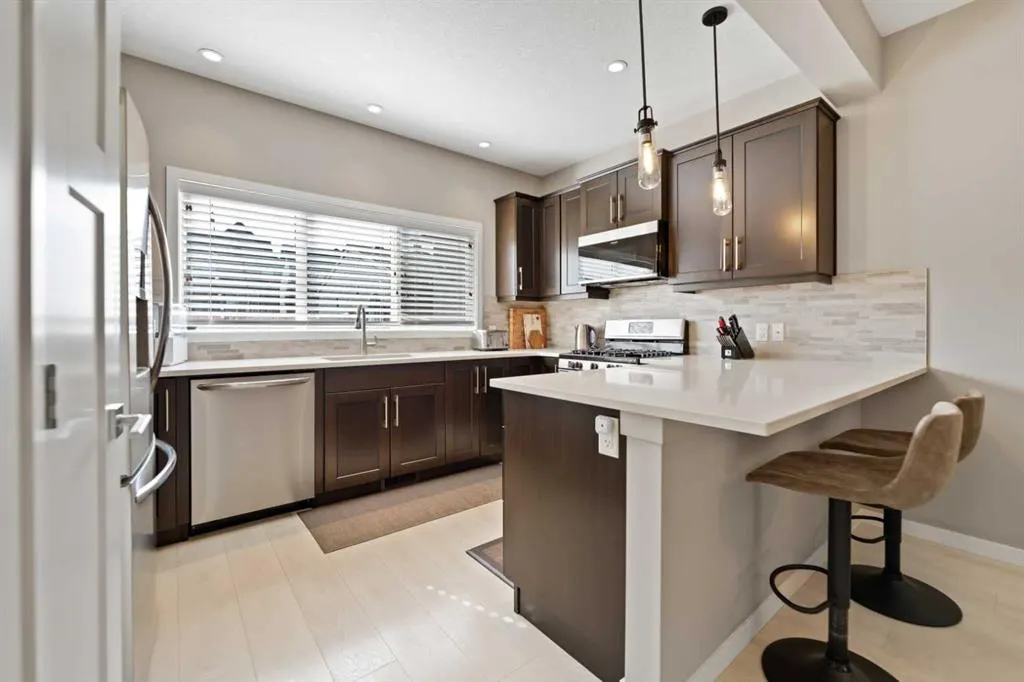53 Masters Crescent SE