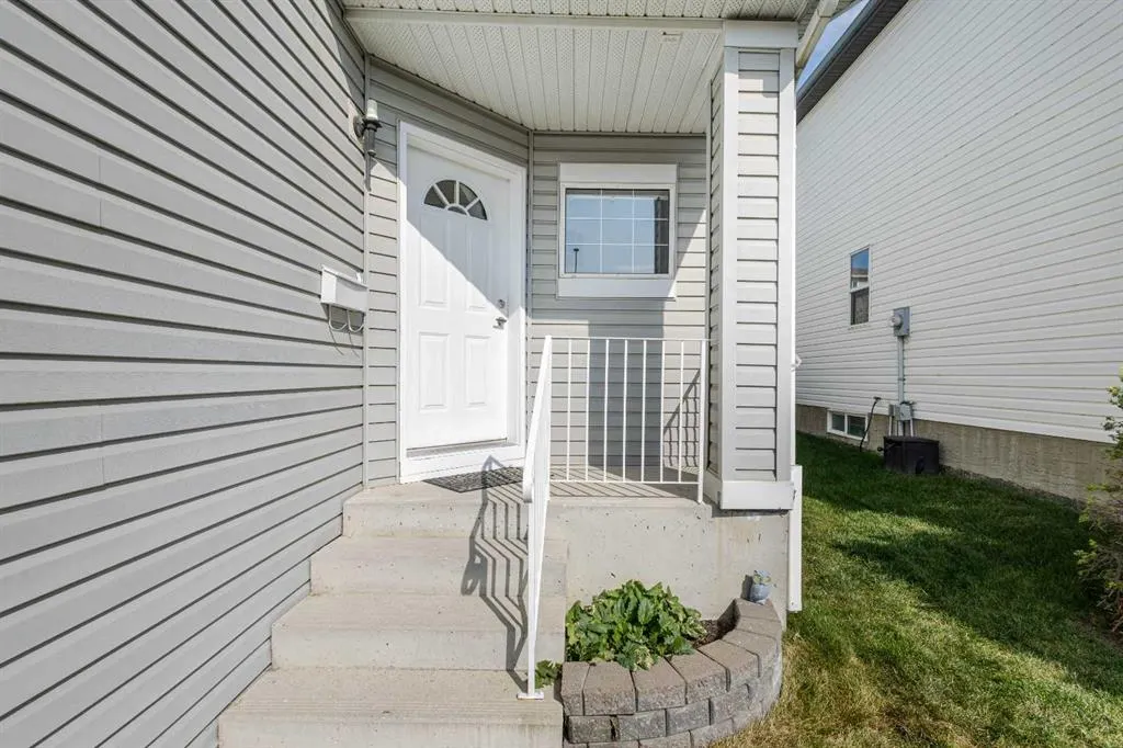 35 Tuscarora Way NW