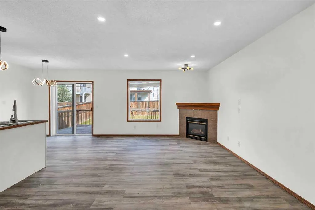 35 Tuscarora Way NW