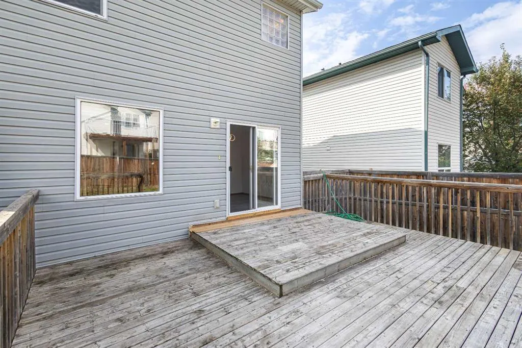 35 Tuscarora Way NW