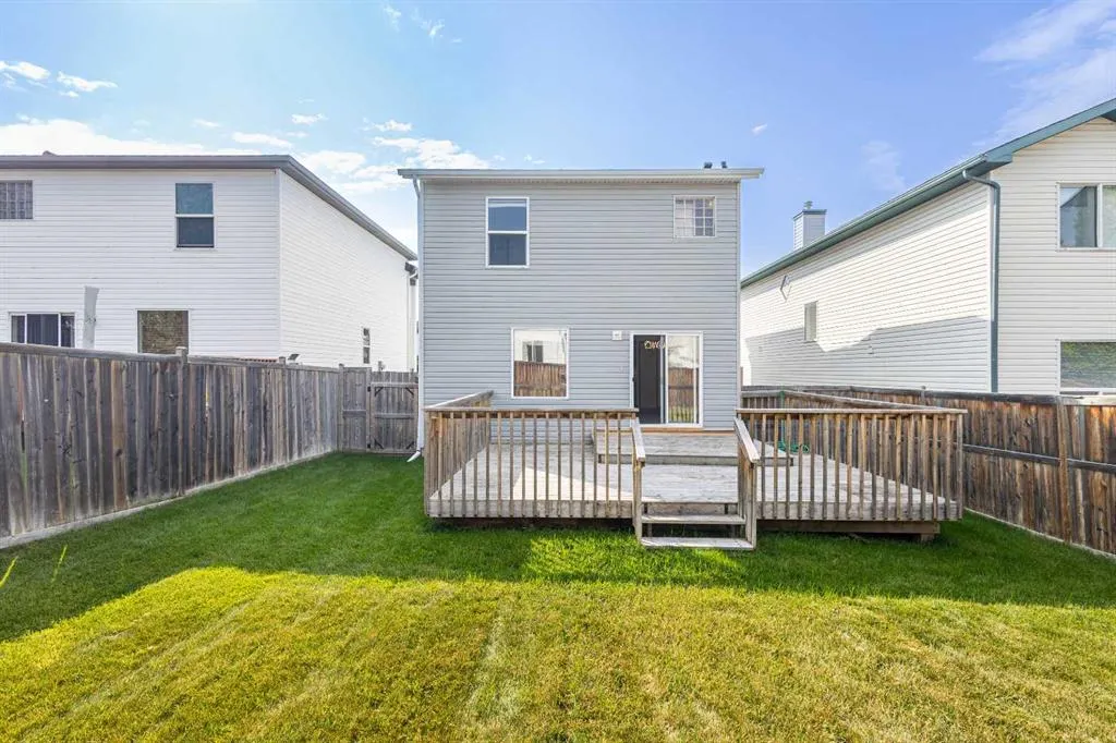 35 Tuscarora Way NW