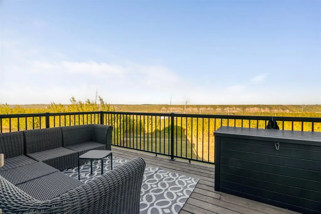 241 Diamondstone Ridge