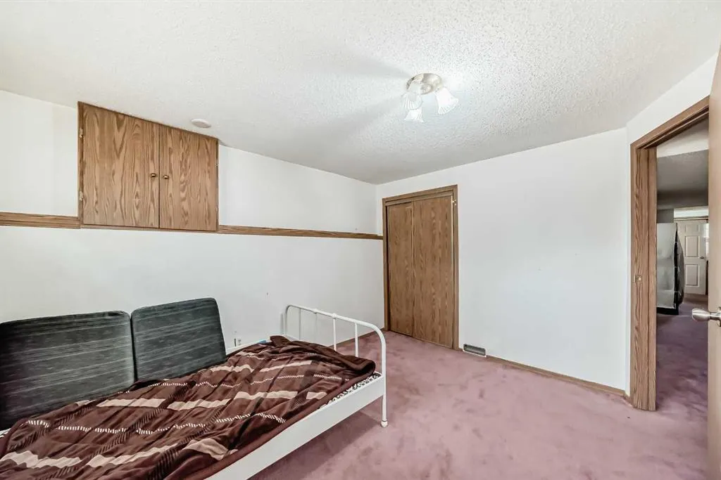 11 Martinwood Road NE