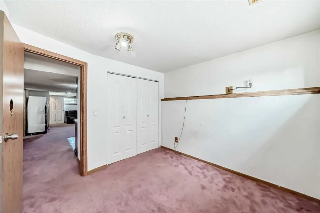 11 Martinwood Road NE