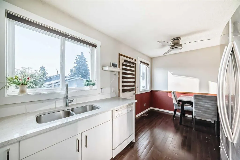 11 Martinwood Road NE