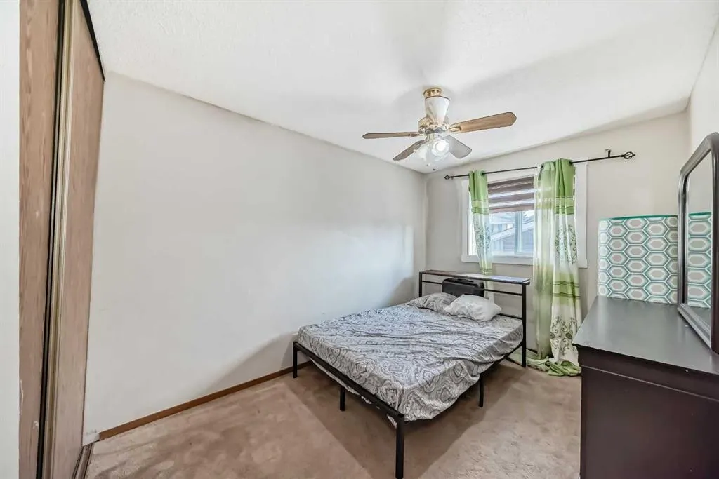 11 Martinwood Road NE