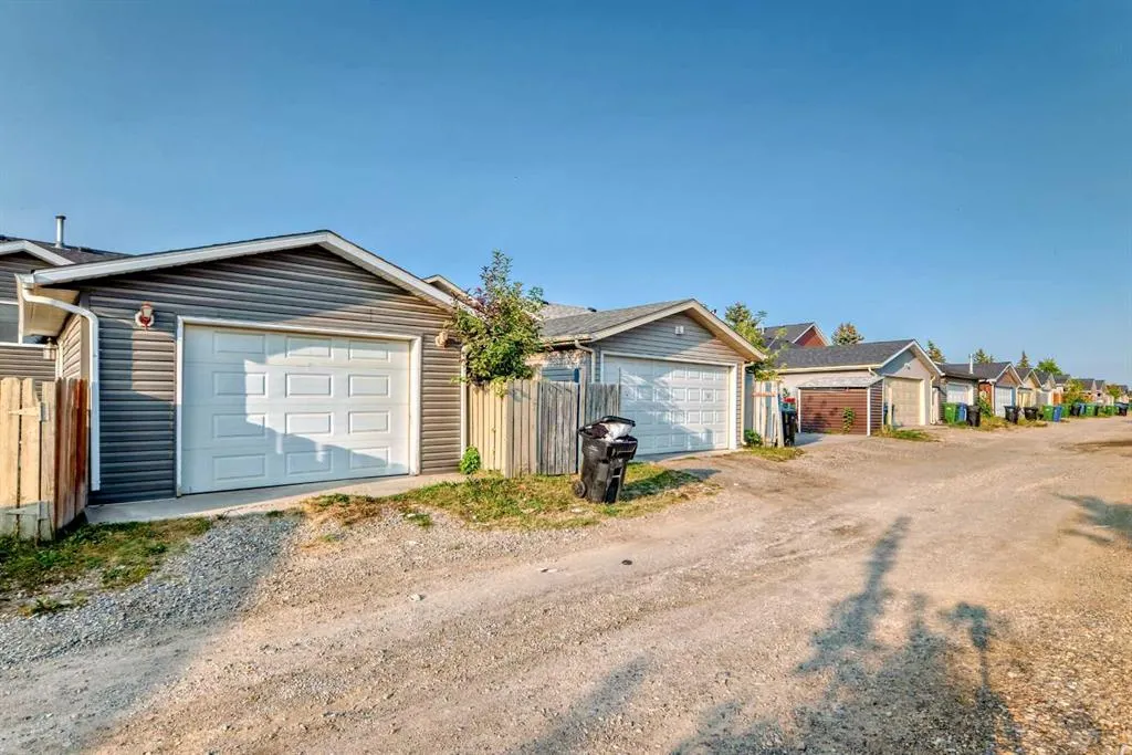 11 Martinwood Road NE