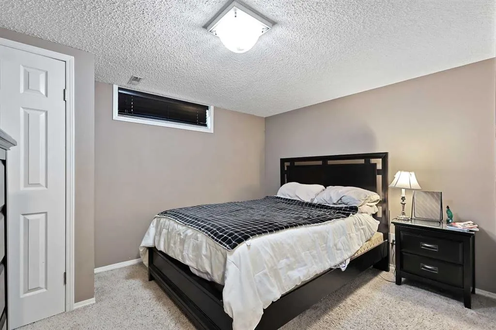 322 Douglas Woods Court SE