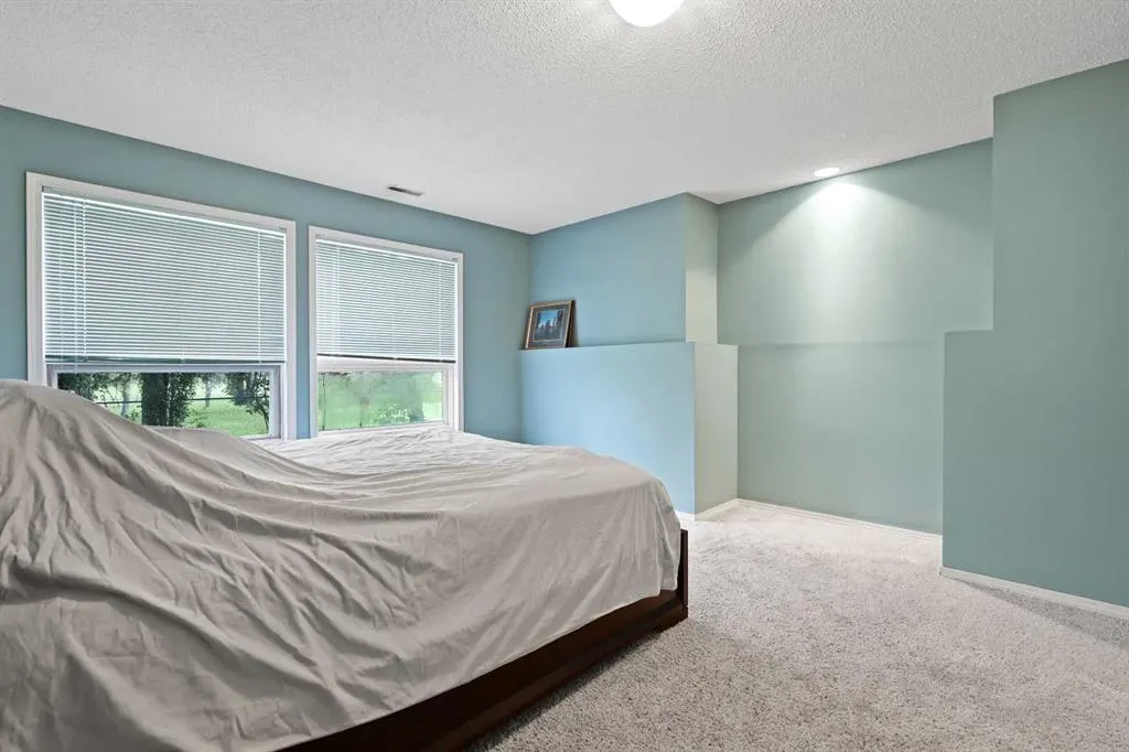 322 Douglas Woods Court SE