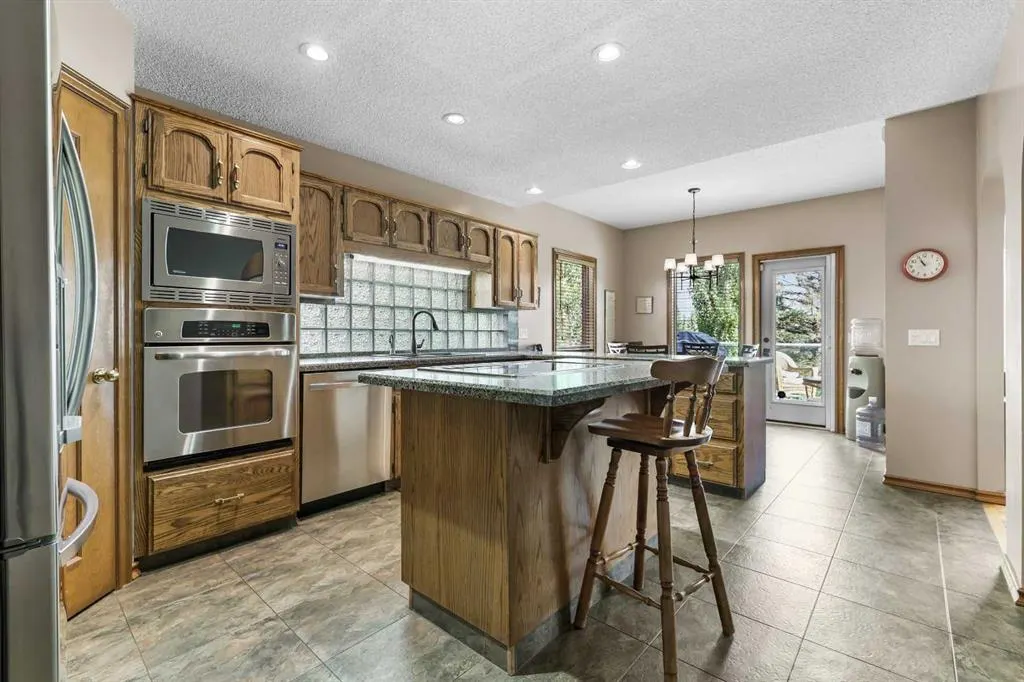 322 Douglas Woods Court SE