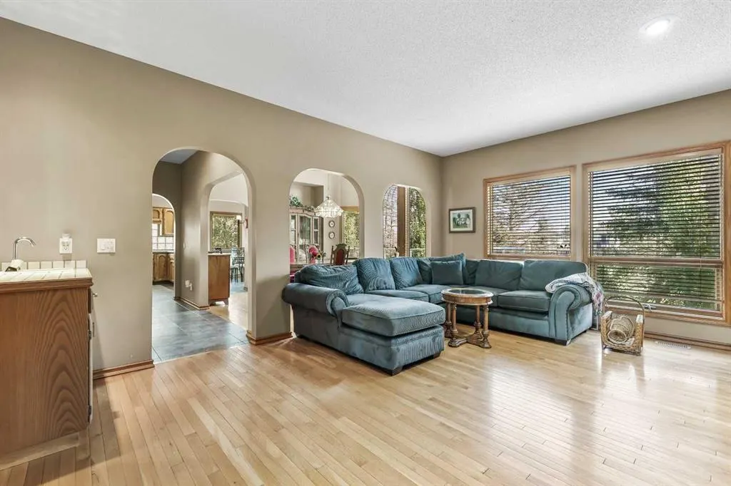 322 Douglas Woods Court SE