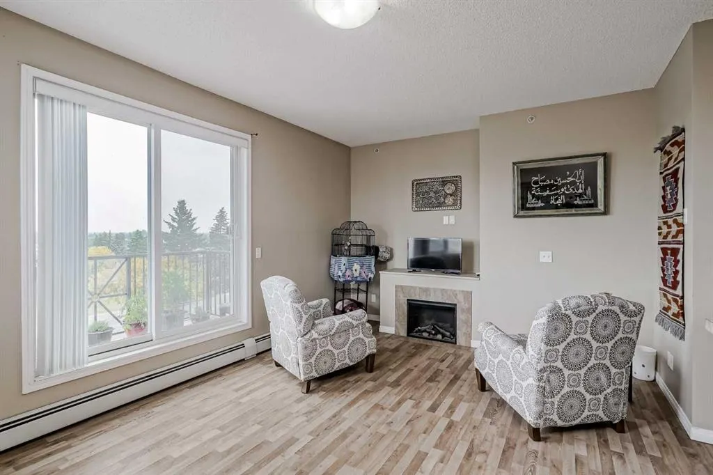 1727 54 Street SE, #401