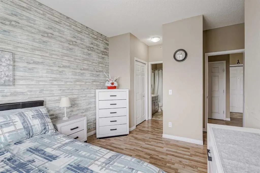 1727 54 Street SE, #401