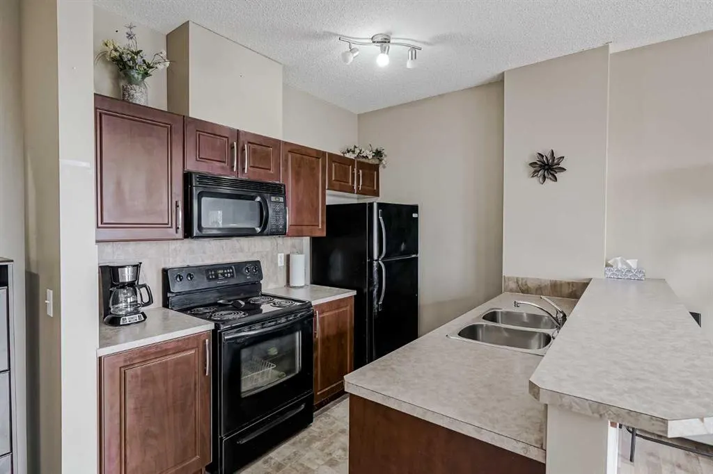 1727 54 Street SE, #401