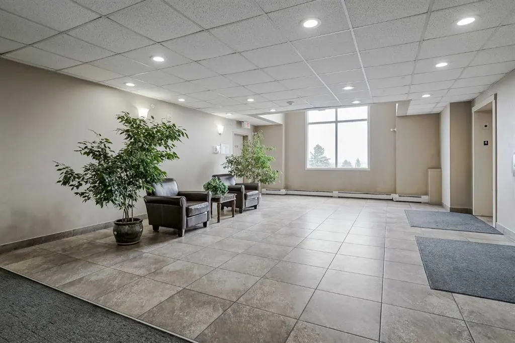 1727 54 Street SE, #401