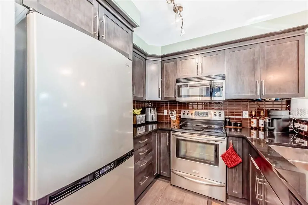 725 4 Street NE, #104