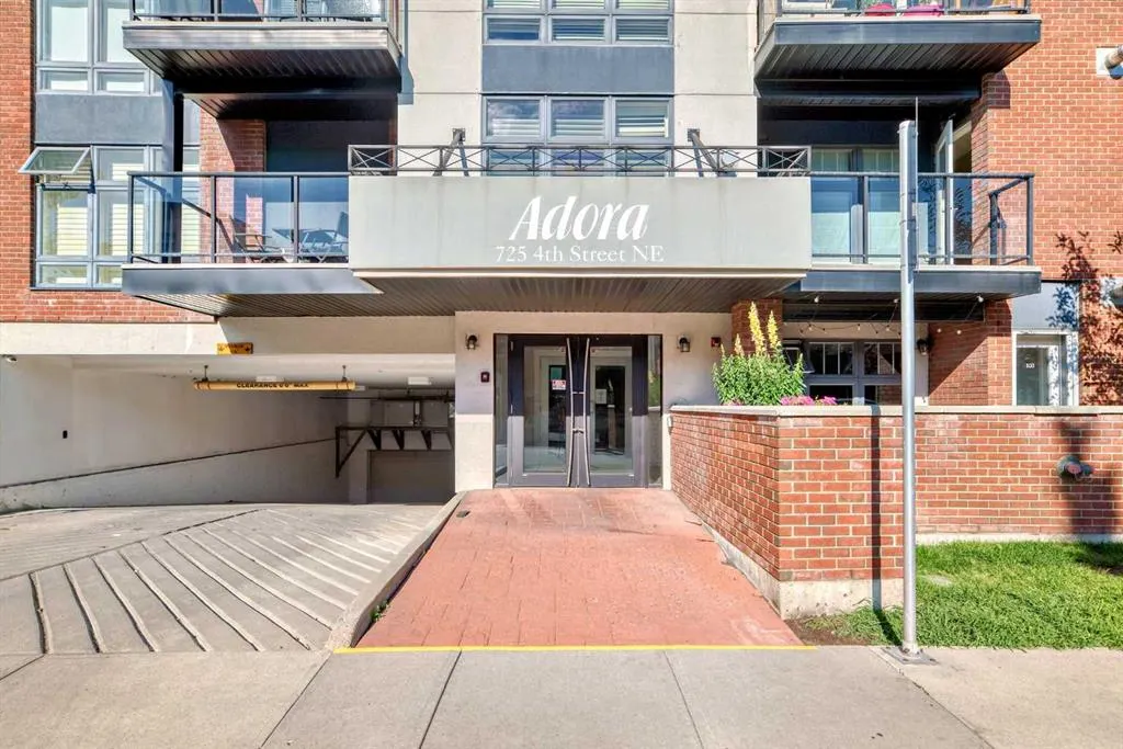 725 4 Street NE, #104