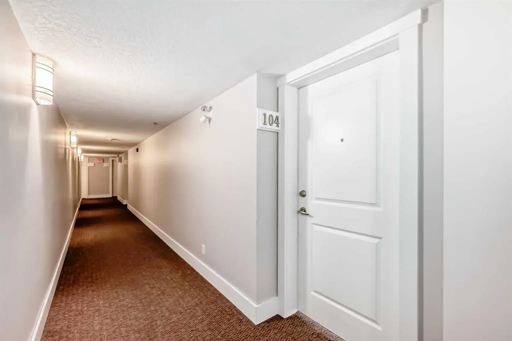 725 4 Street NE, #104