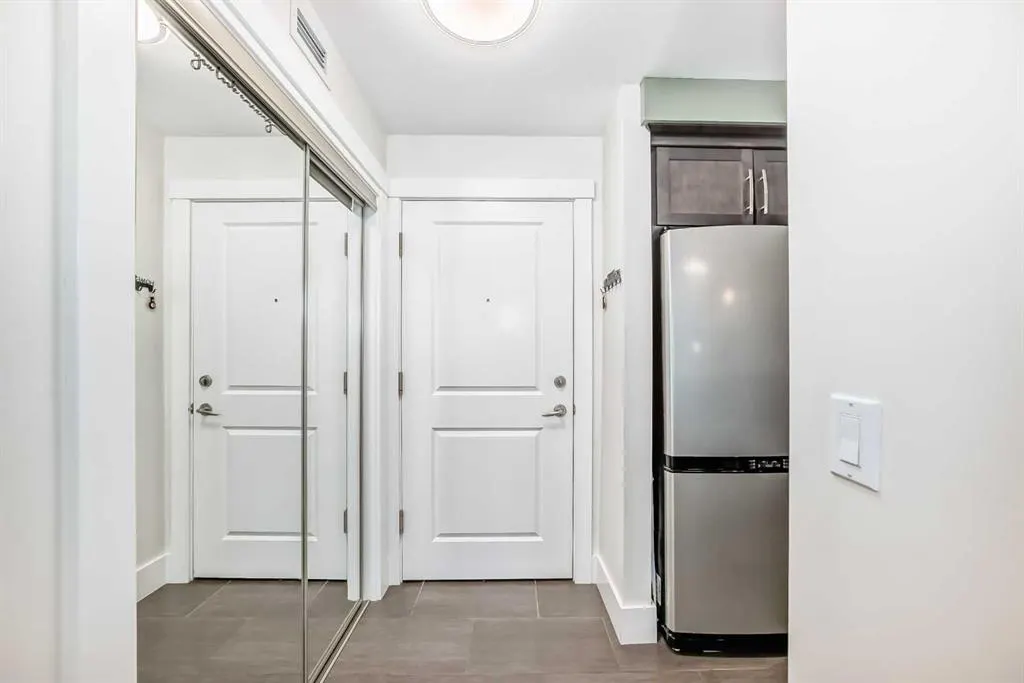725 4 Street NE, #104