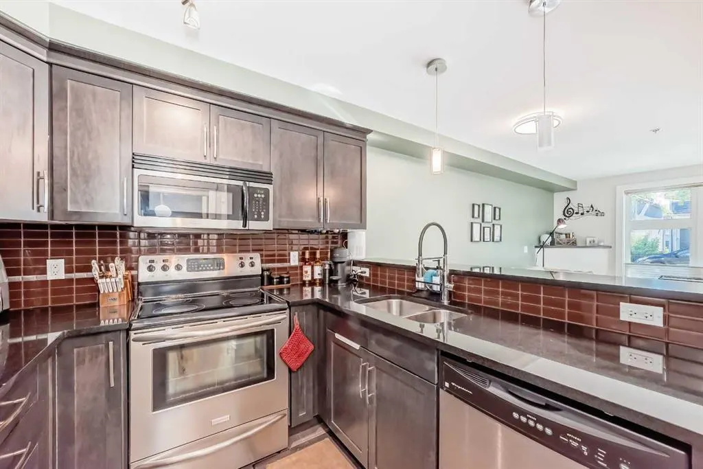 725 4 Street NE, #104