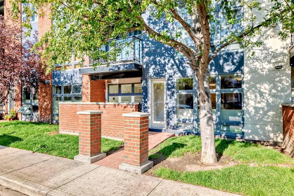 725 4 Street NE, #104