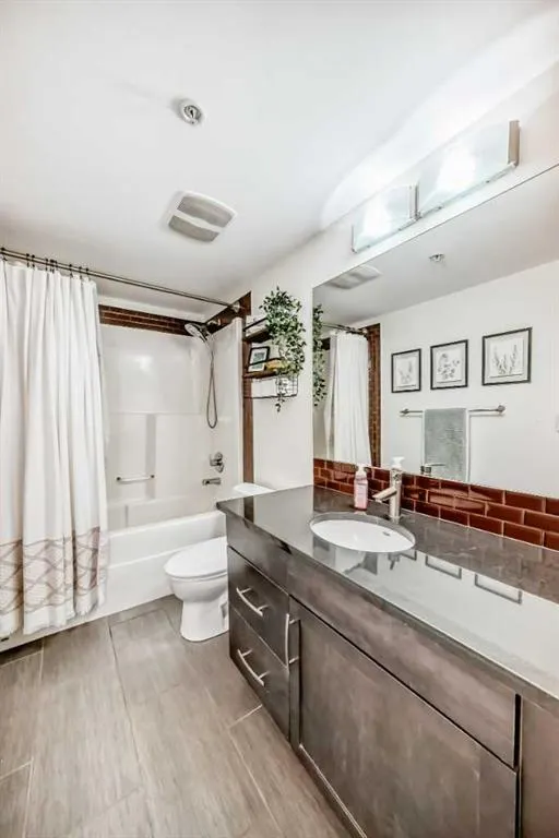 725 4 Street NE, #104