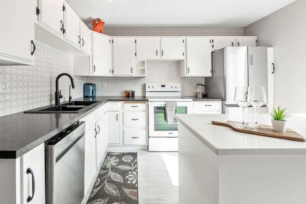 41 Midridge Gardens SE