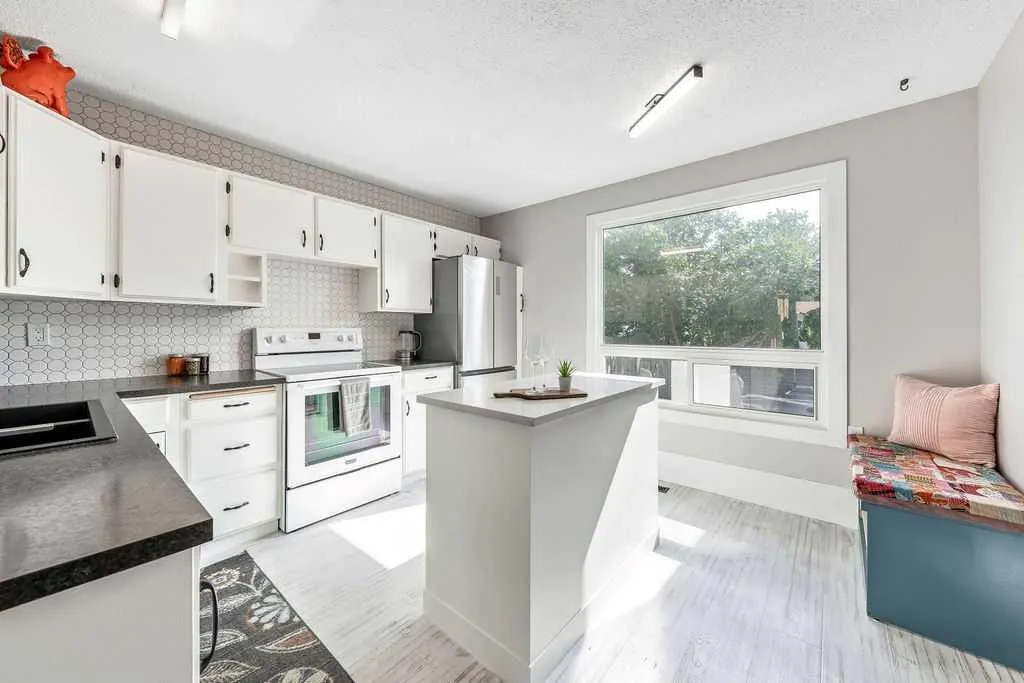 41 Midridge Gardens SE