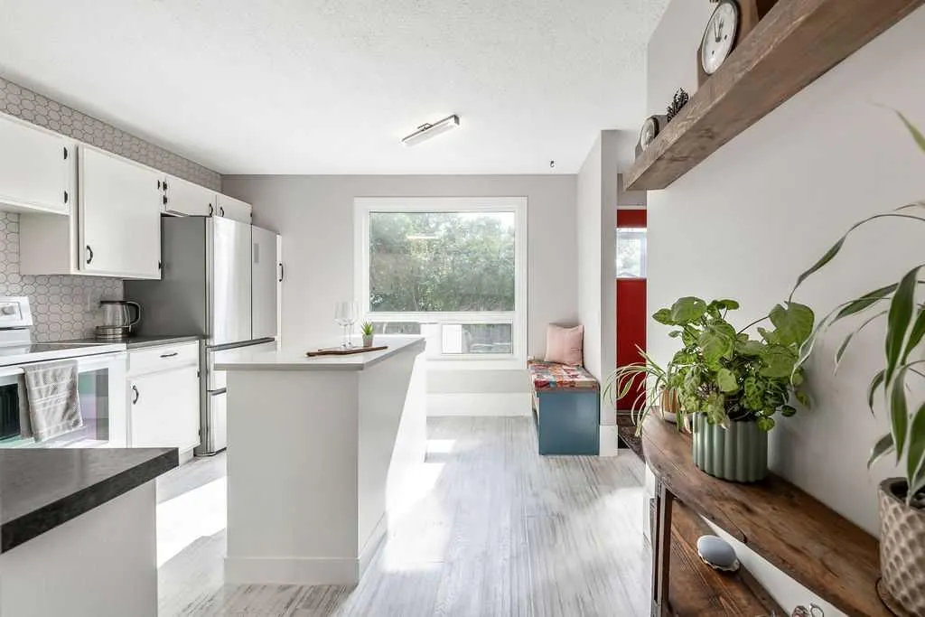 41 Midridge Gardens SE