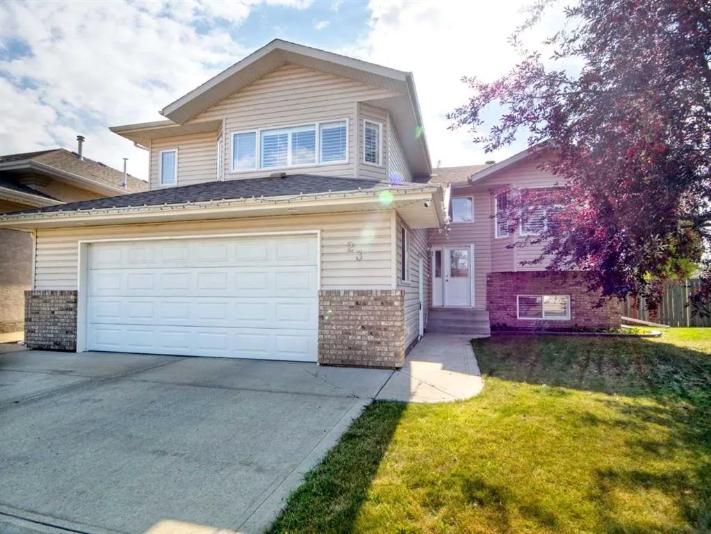 23 Dobson Close