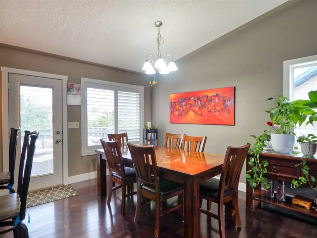 23 Dobson Close