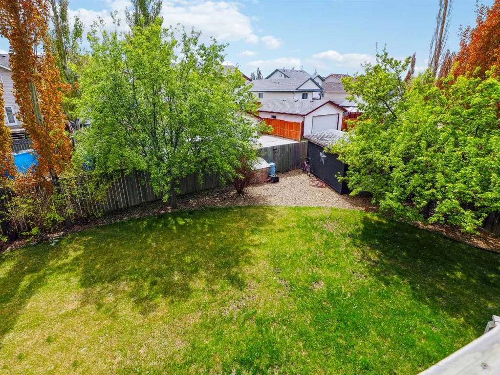23 Dobson Close