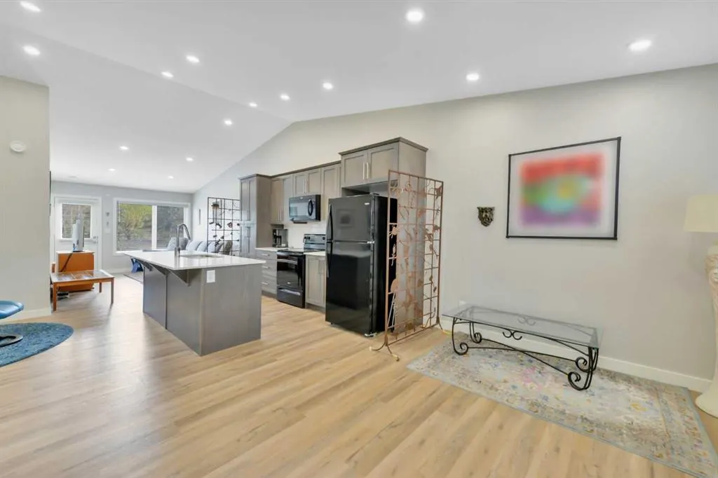 45 Golden Crescent