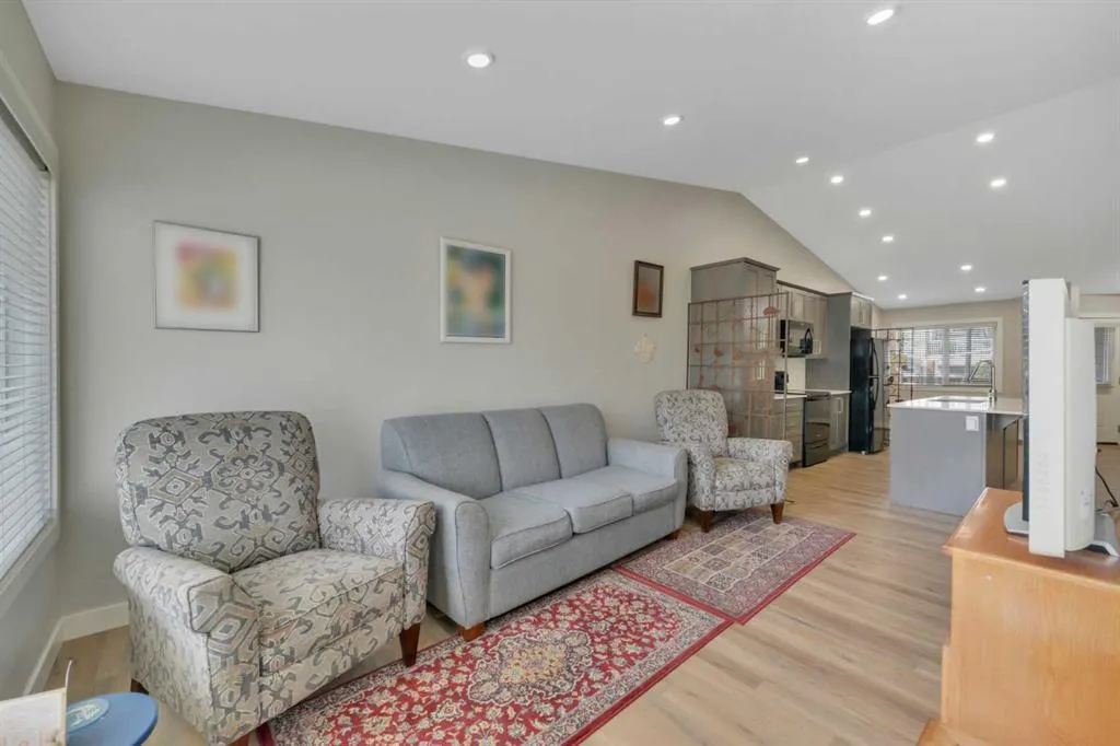 45 Golden Crescent