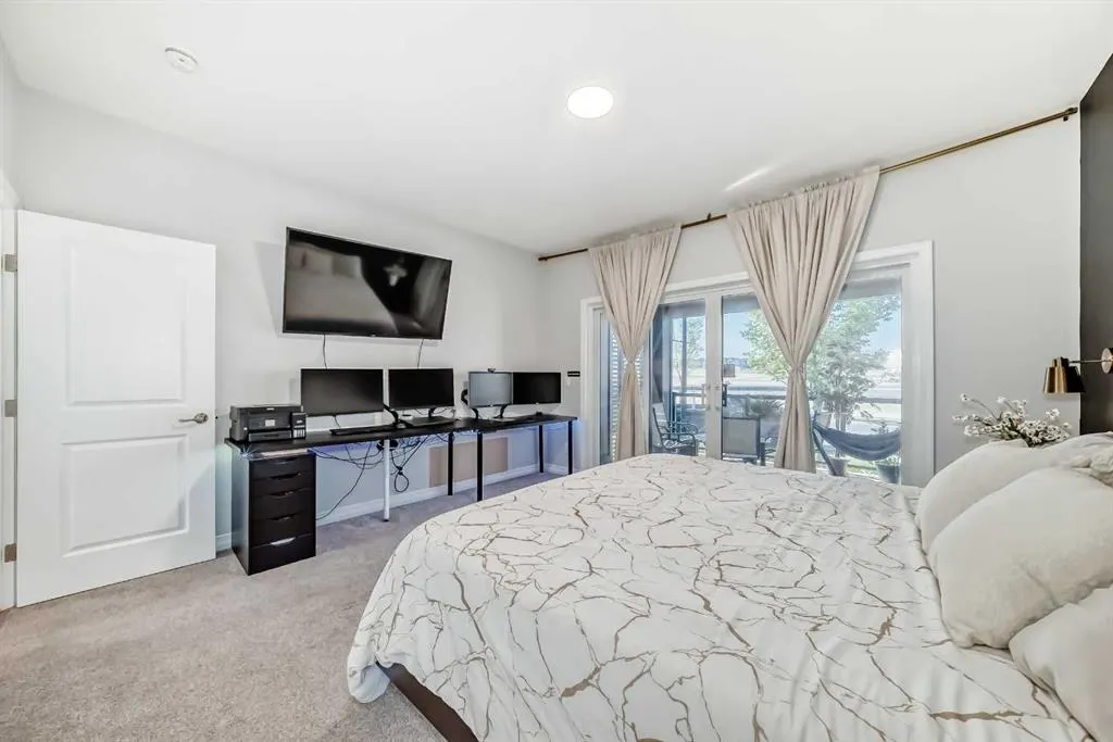 1941 Mahogany Boulevard SE